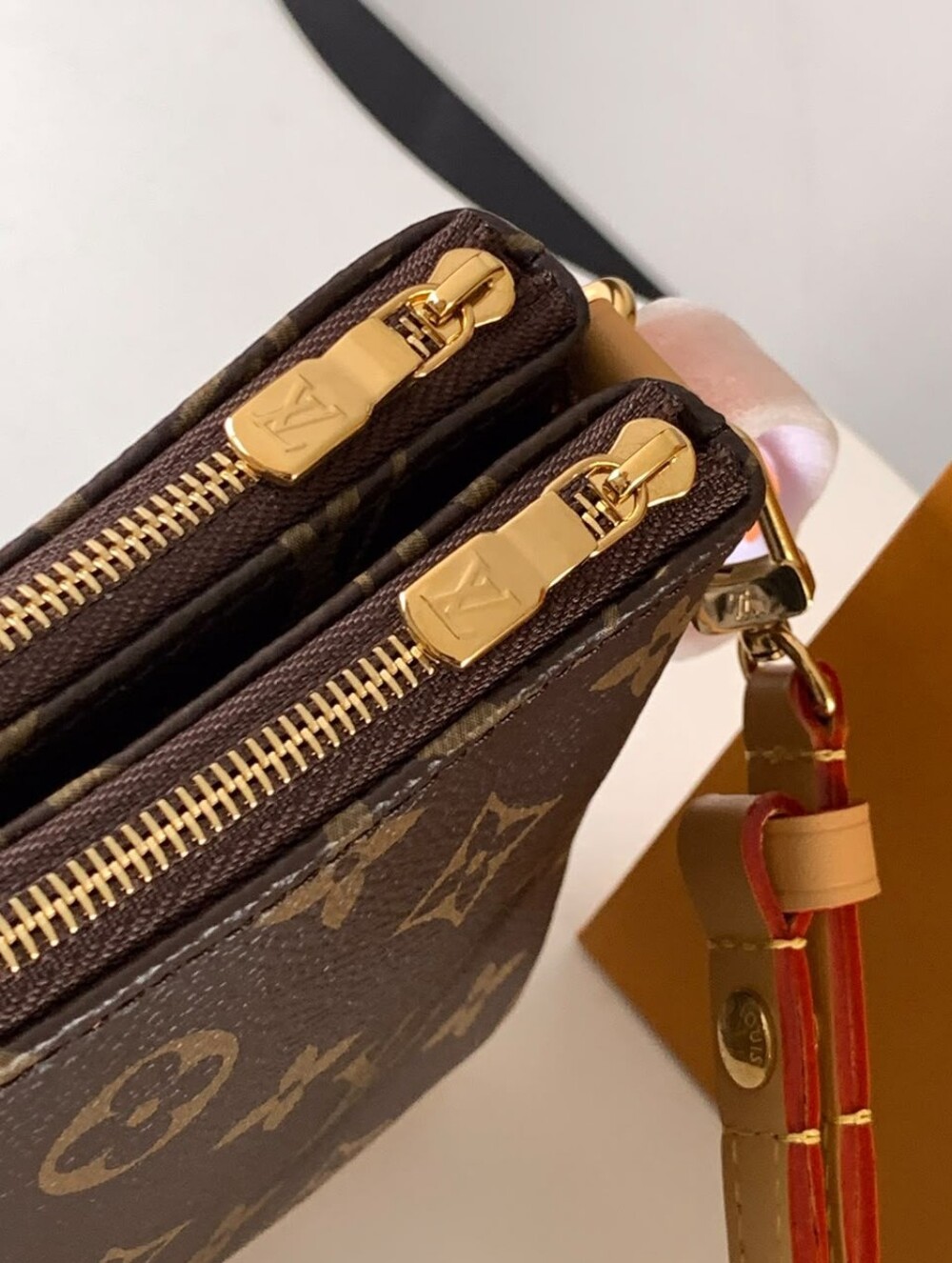 Louis Vuitton Brown Monogram Chain and Leather Shoulder Bag - Picture 8 of 12